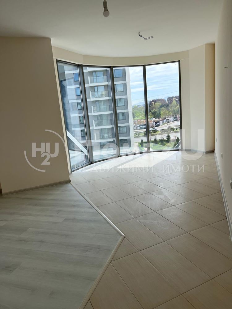 THREE-ROOM APARTMENT