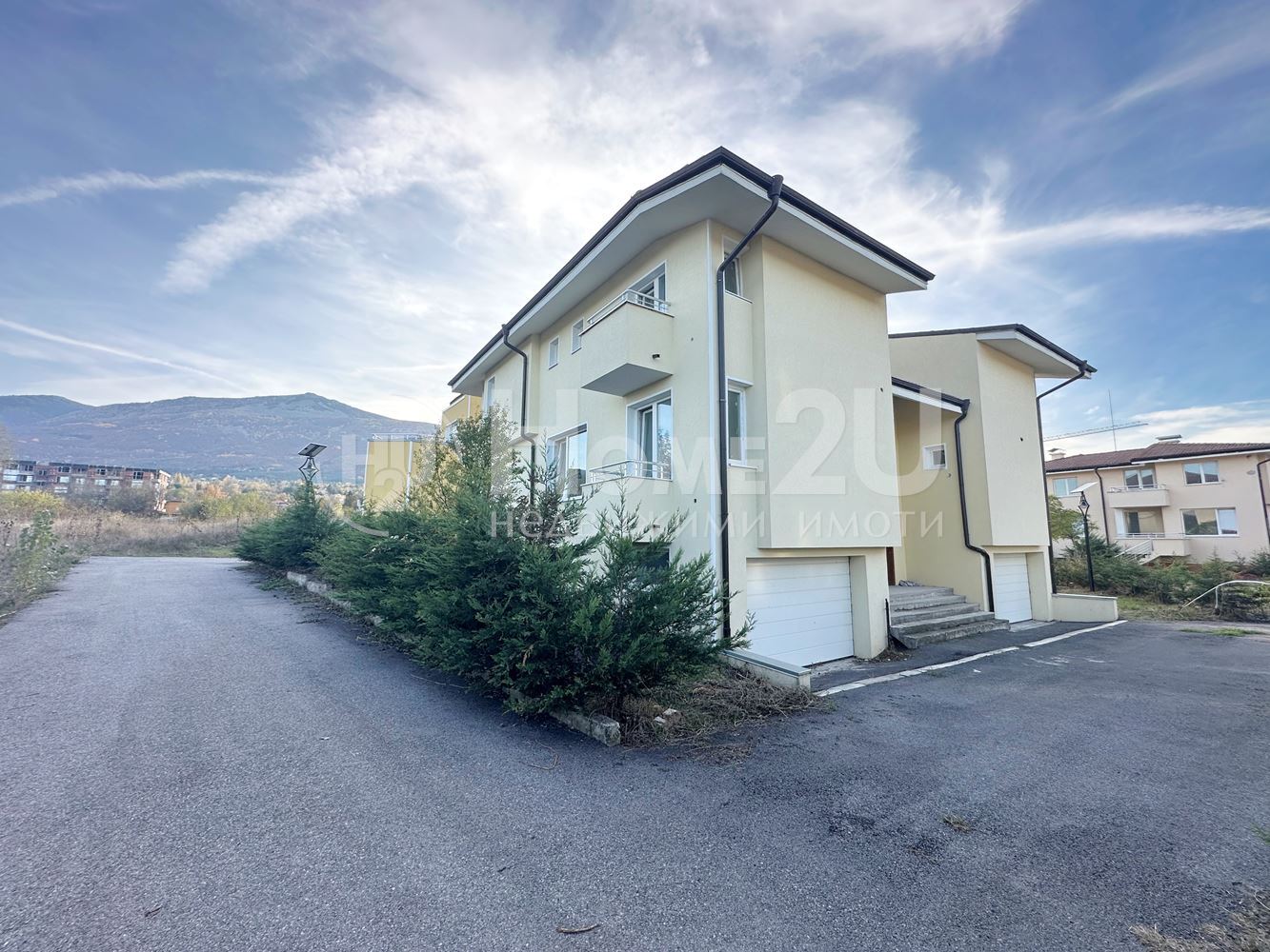 House in Sofia, Manastirski Livadi residential complex