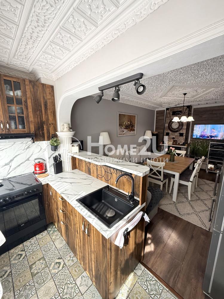 🏡Апартамент с 3 спални! След ремонт в саниран блок! Зона А!