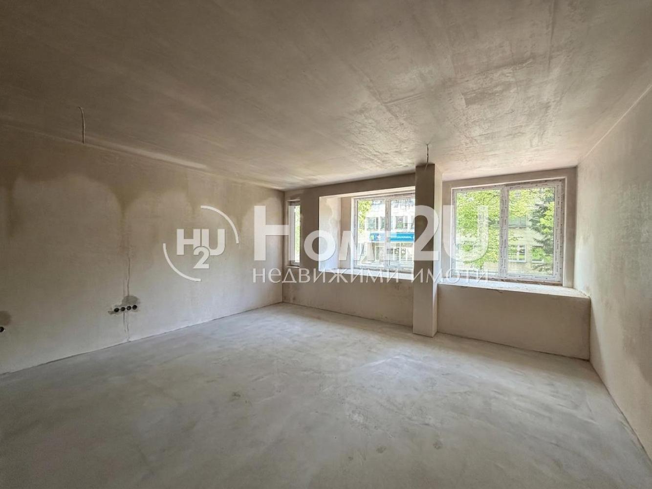 Two-bedroom apartment in Center district