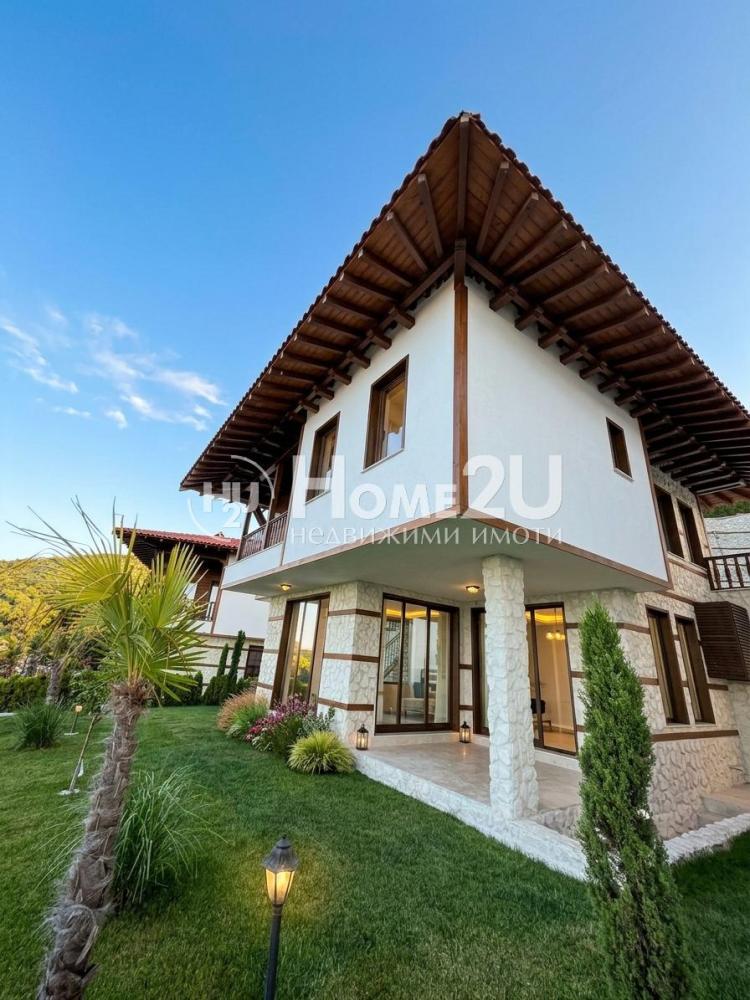 Панорамна къща във Venid Eco Village, Свети Влас