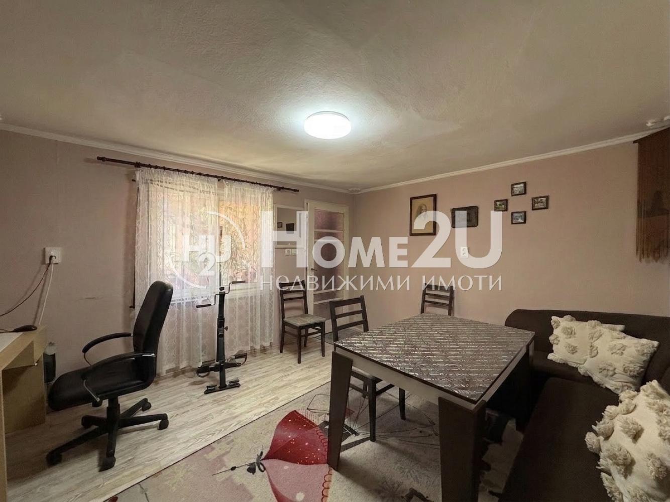 MOVE-IN READY HOUSE IN THE CENTRAL PART OF KV. POGREBI – ONLY 15 MINUTES FROM THE CATHEDRAL!