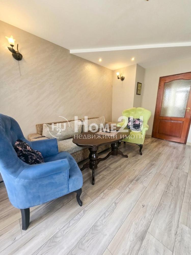 Two-bedroom apartment on Voinishka St. 23! Parking! Furnished! Second floor!
