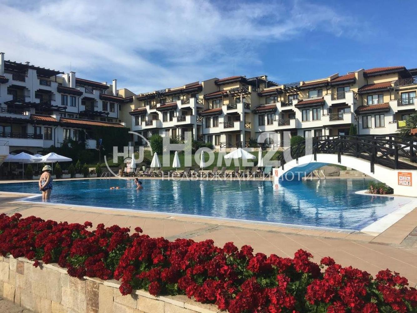 Chernomorets, resort complex Sveti Nikola, Sunny 1-bedroom apartment 100 meters from the beach