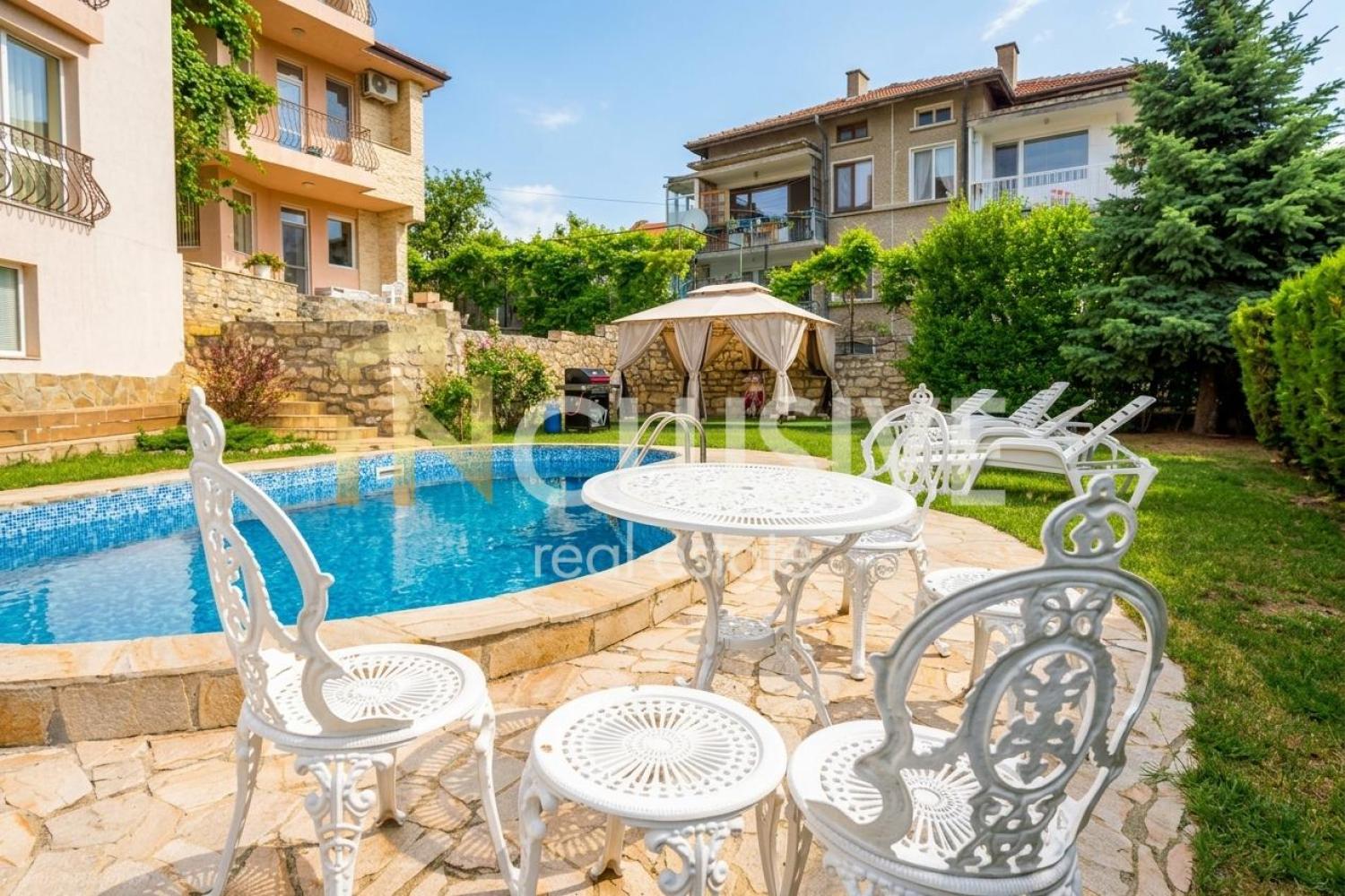 Maisonette for rent in Vinitsa with 2 bedrooms, pool and parking space