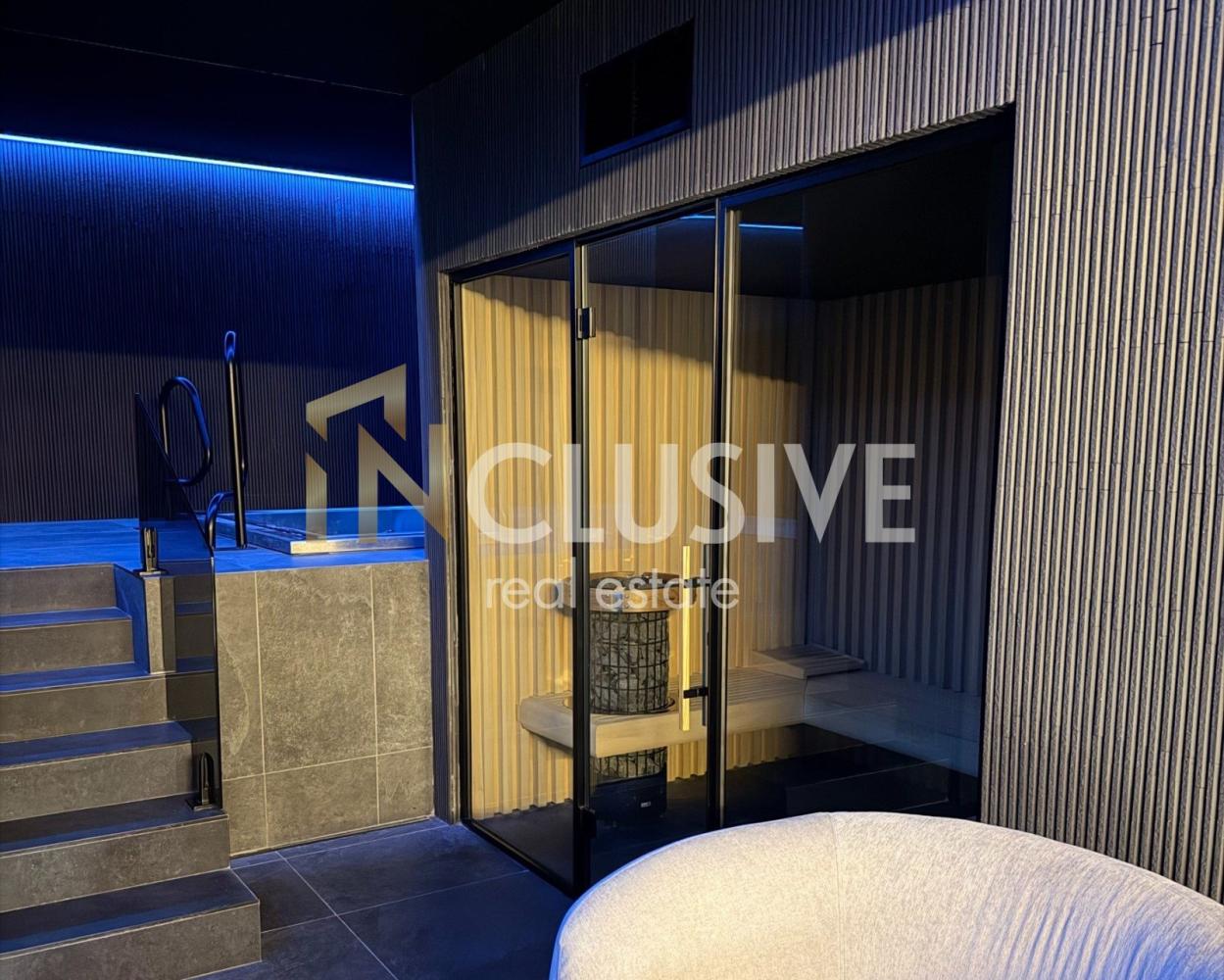 Commercial premises in the Greek Quarter, Varna