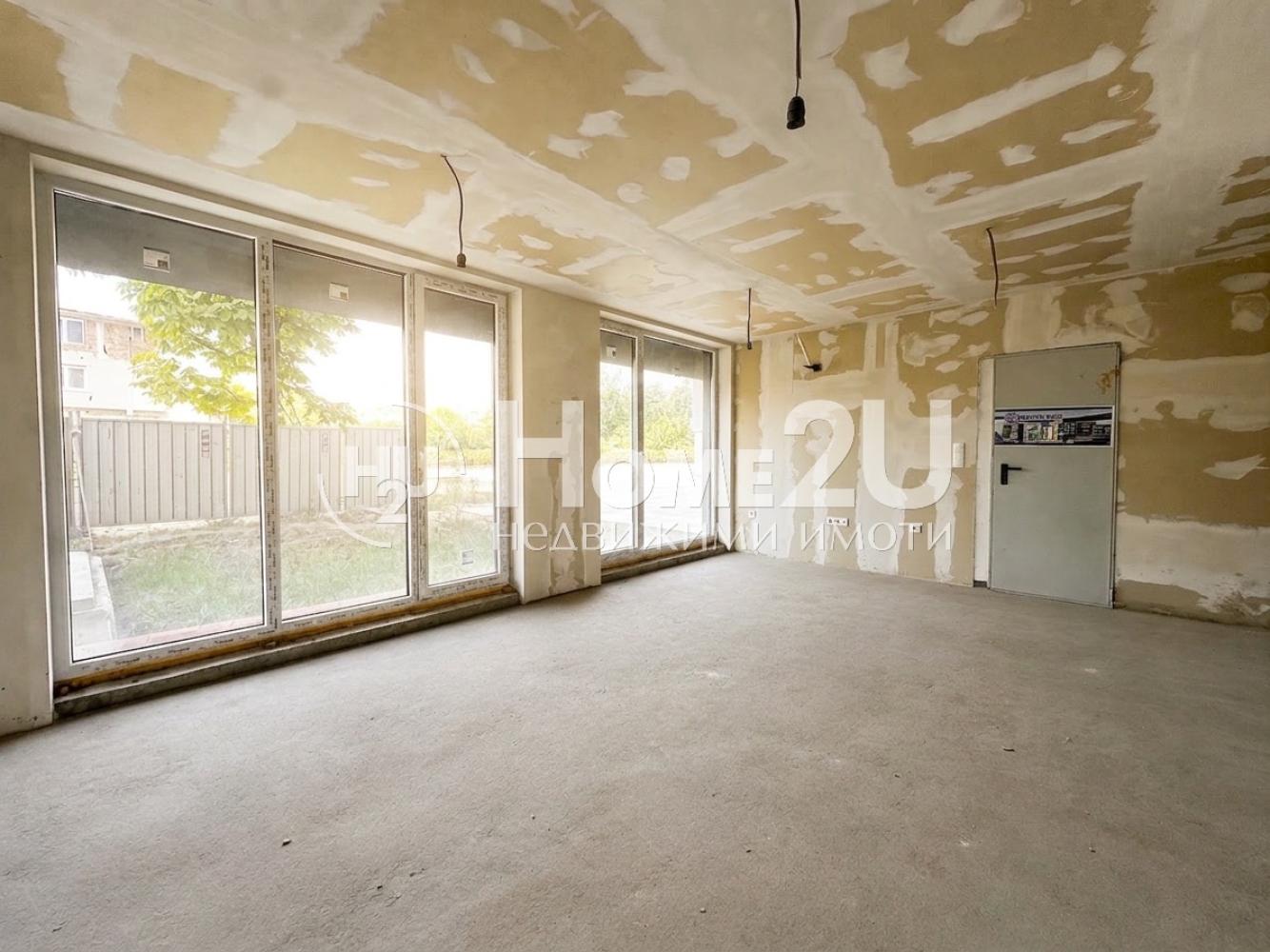 THREE-ROOM APARTMENT WITH A LARGE PRIVATE YARD IN THE HEART OF ASPARUHOVO! COMPLETED BUILDING!
