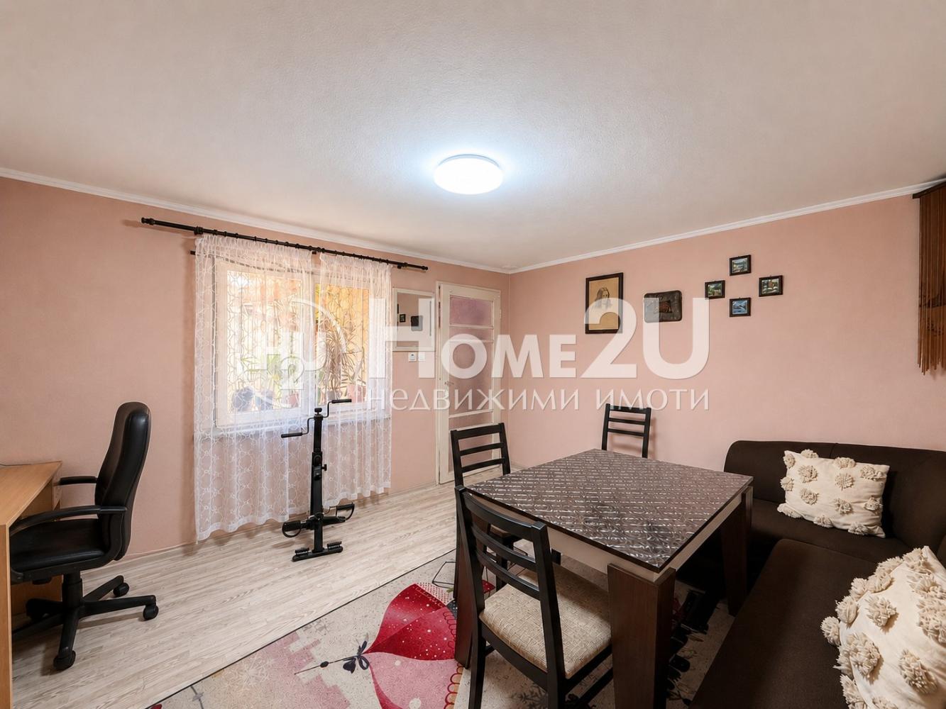 MOVE-IN READY HOUSE IN THE CENTRAL PART OF KV. POGREBI – ONLY 15 MINUTES FROM THE CATHEDRAL!