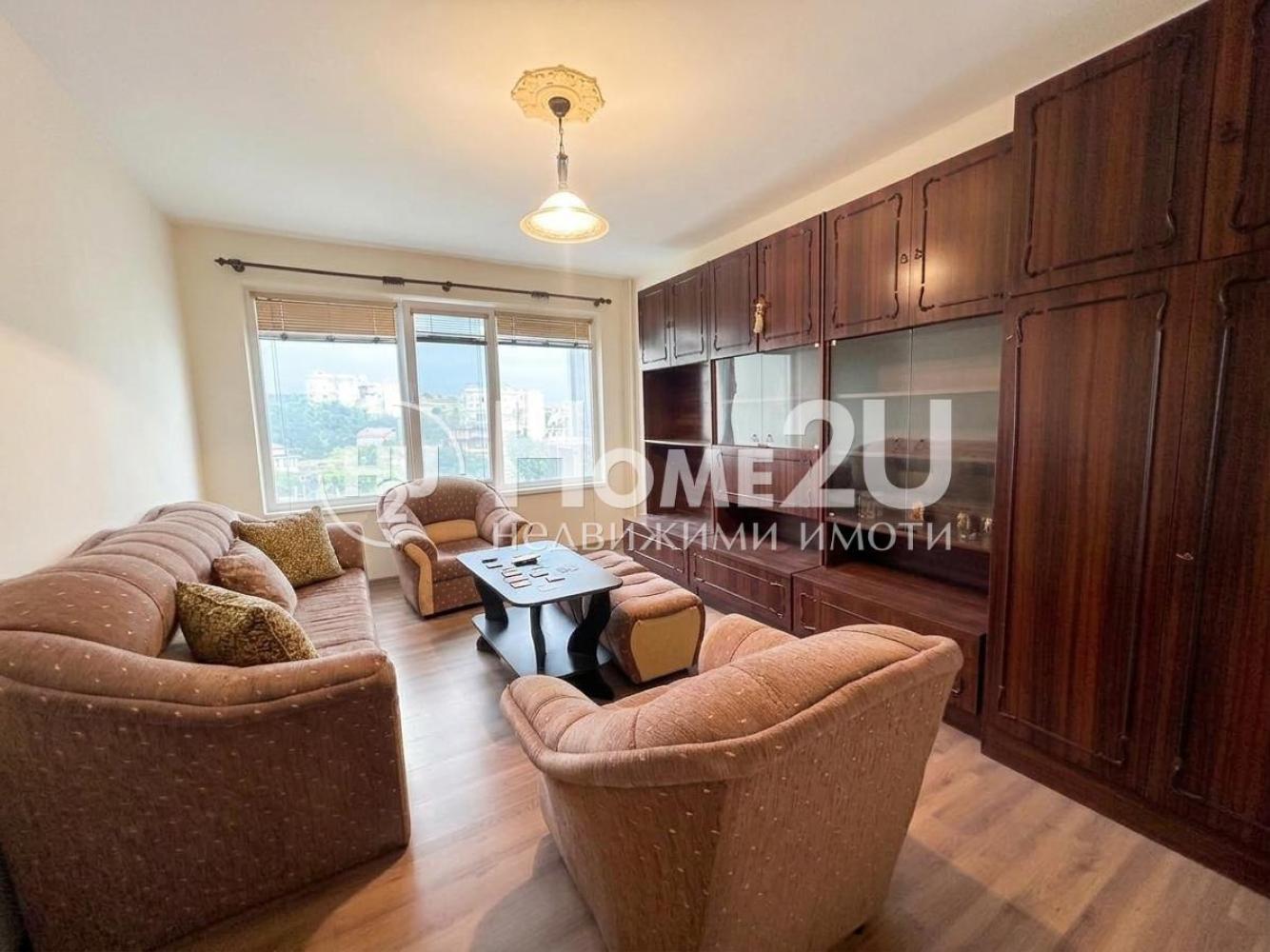 THREE SEPARATE ROOMS! MID-FLOOR!! BRIGHT AND WARM!!