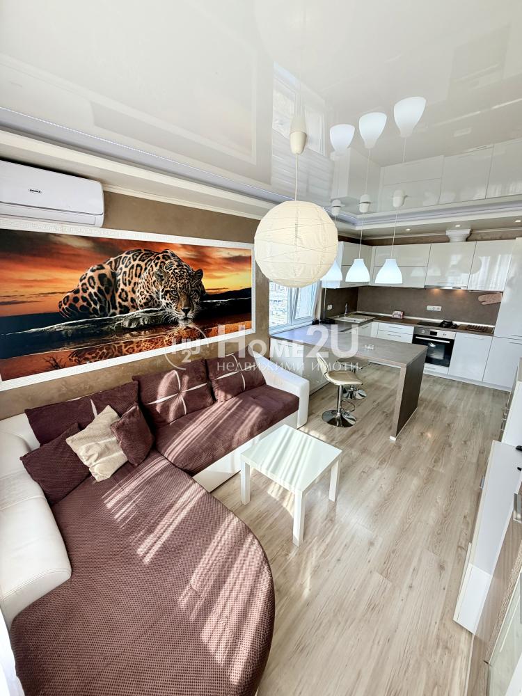 Two-bedroom apartment with panoramic view in zh.k. Slaveykov, Burgas