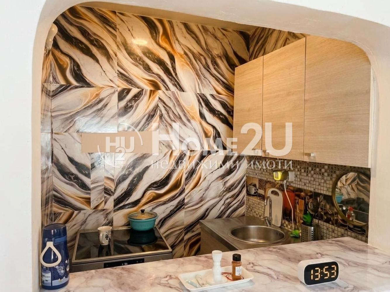 SEPARATE KITCHENETTE!!! UPCOMING THERMAL INSULATION RENOVATION!!! NEAR BUS STOPS AND SHOPS!!!