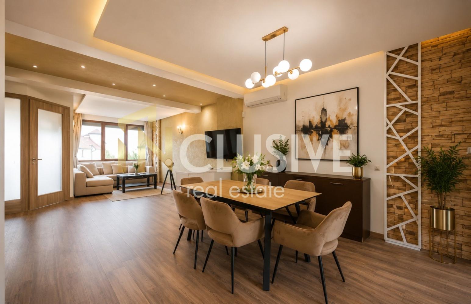 ✨EXCELLENTLY MAINTAINED SHARED YARD!!! ✨ WITH A SELF-CONTAINED APARTMENT ON THE TOP FLOOR!!! ✨FURNISHED!!! ✨DOUBLE GARAGE!!!