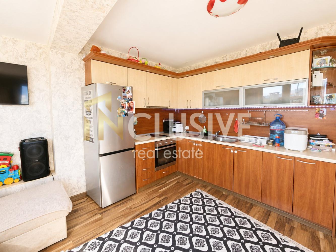 Two-room apartment!!! in Izgrev complex!!! By the park and Billa store!!!