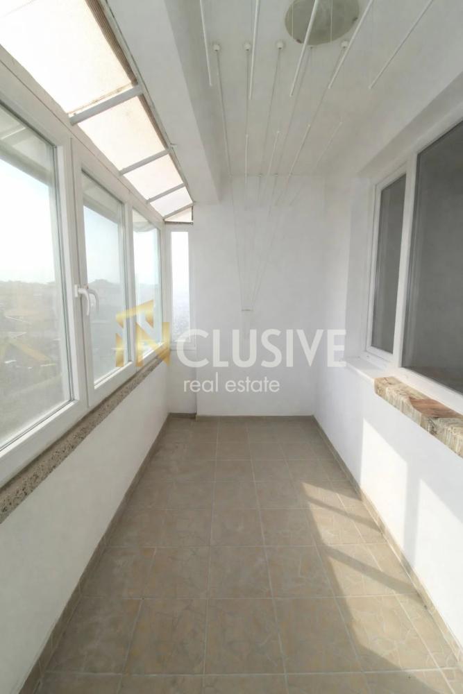 Top location! House floor with 4 separate rooms! A few minutes from the center!