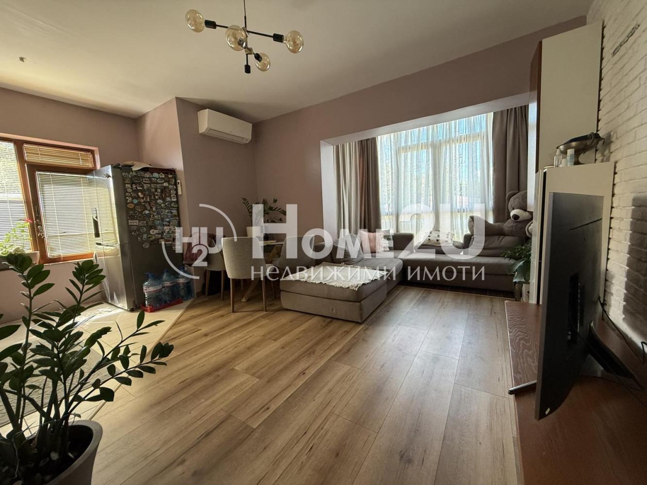 !!FULLY FURNISHED!!MIDDLE FLOOR!!UNDERGROUND PARKING SPACE INCLUDED IN THE PRICE!!